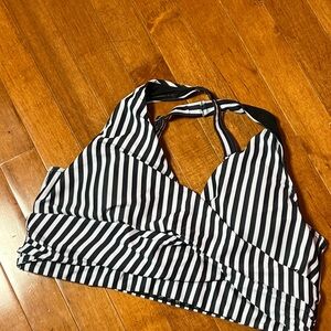 Hilor Black and White Striped Swim Top 16